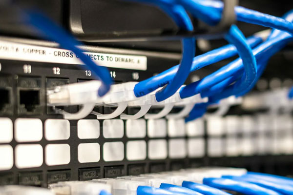 QSFP56-DD-400G-VSR4, OSFP112-400G-VSR4, QSFP56-DD-400G-DR4, AI Cluster Latency, 400G GPU Interconnect